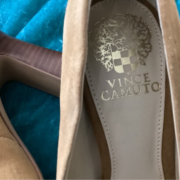 Vince Camuto Villona heels - Picture 4 of 5